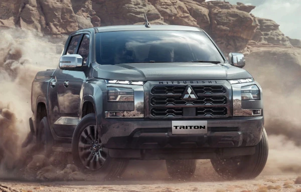 Mitsubishi All New Triton Tebet Jakarta Front